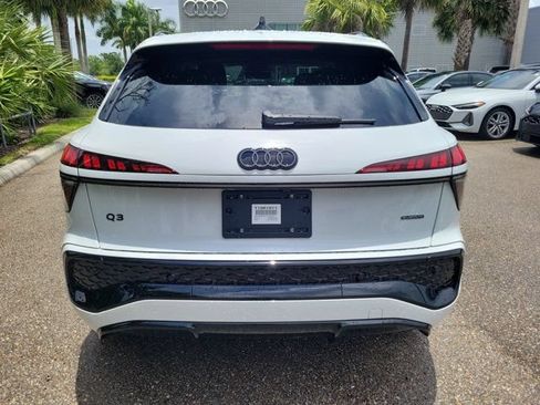 Certified 2026 Audi Q3 quattro 2.0T AWD/4WD image 6