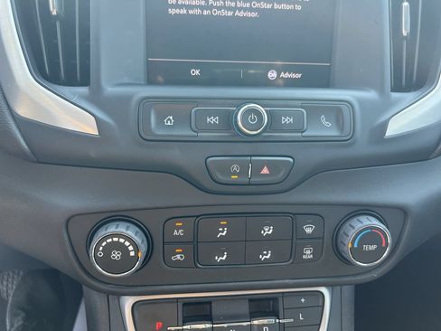 Used 2023 GMC Terrain SLE w/ Elevation Edition FWD image 29