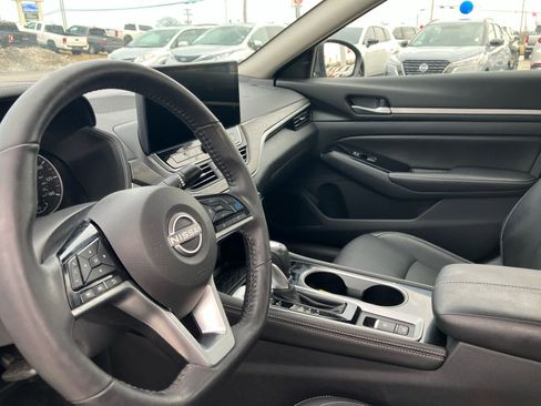 Used 2024 Nissan Altima 2.5 SL image 9