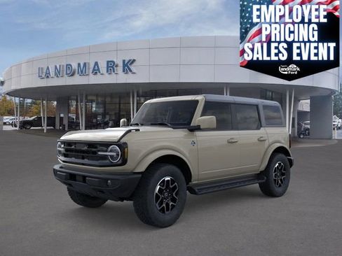 New 2025 Ford Bronco Outer Banks AWD/4WD image 1