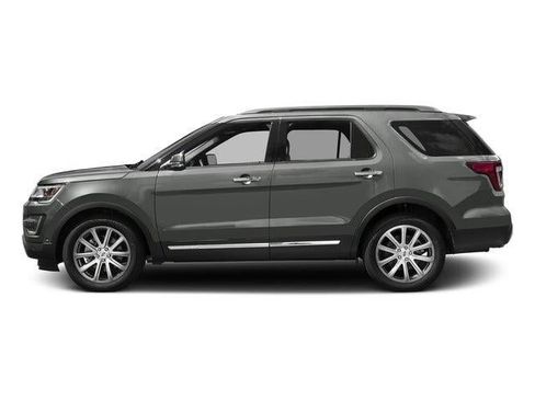 Used 2017 Ford Explorer Limited image 2