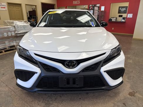 Used 2023 Toyota Camry SE w/ Convenience Package AWD/4WD image 2