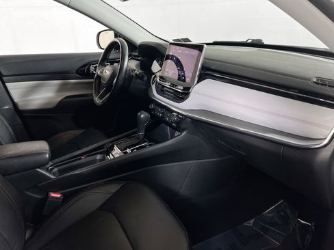 Used 2022 Jeep Compass Limited image 26