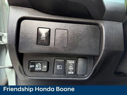 Used 2023 Toyota Tacoma TRD Off-Road AWD/4WD image 21