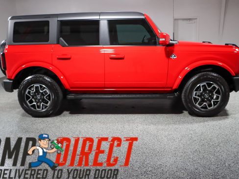 Used 2023 Ford Bronco Outer Banks image 6