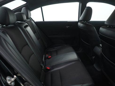 Used 2016 Honda Accord Sport image 12