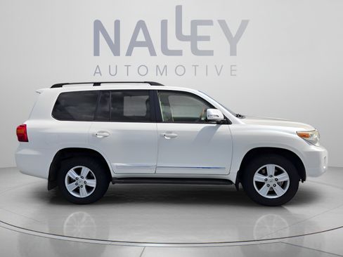 Used 2013 Toyota Land Cruiser AWD/4WD image 6