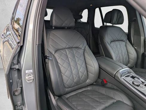 Used 2025 BMW X5 xDrive40i w/ M Sport Package AWD/4WD image 21