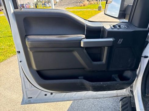 Used 2018 Ford F150 XLT w/ Equipment Group 302A Luxury image 22