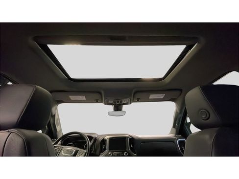 Used 2021 GMC Sierra 2500 Denali w/ Denali Ultimate Package image 16