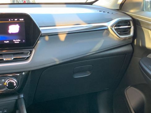 Used 2025 Chevrolet TrailBlazer LT w/ Driver Confidence Package image 33