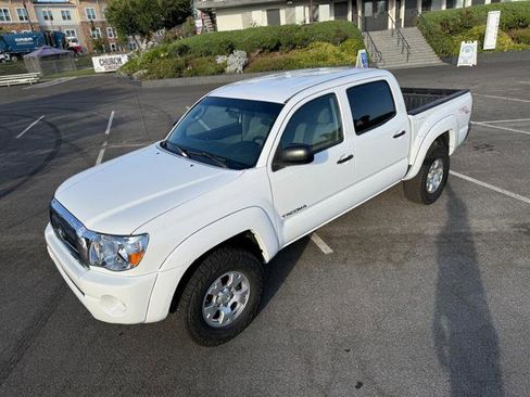 Used 2007 Toyota Tacoma PreRunner RWD image 12