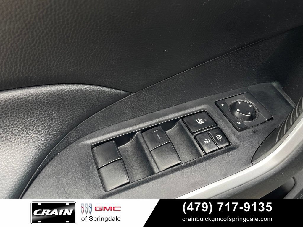 Used 2020 Toyota RAV4 XLE FWD image 12