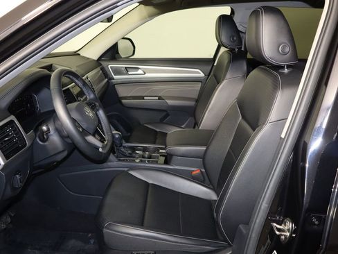 Used 2022 Volkswagen Atlas SEL image 15