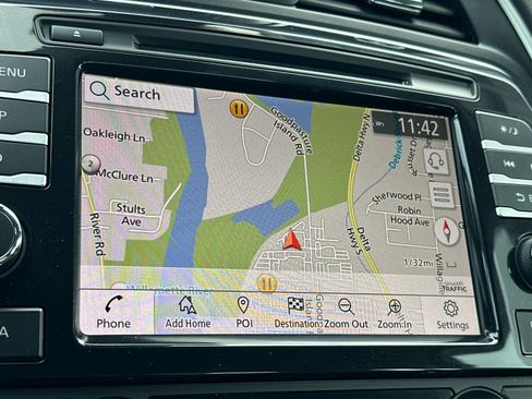 Used 2023 Nissan Maxima SV w/ Floor Mat Group image 17