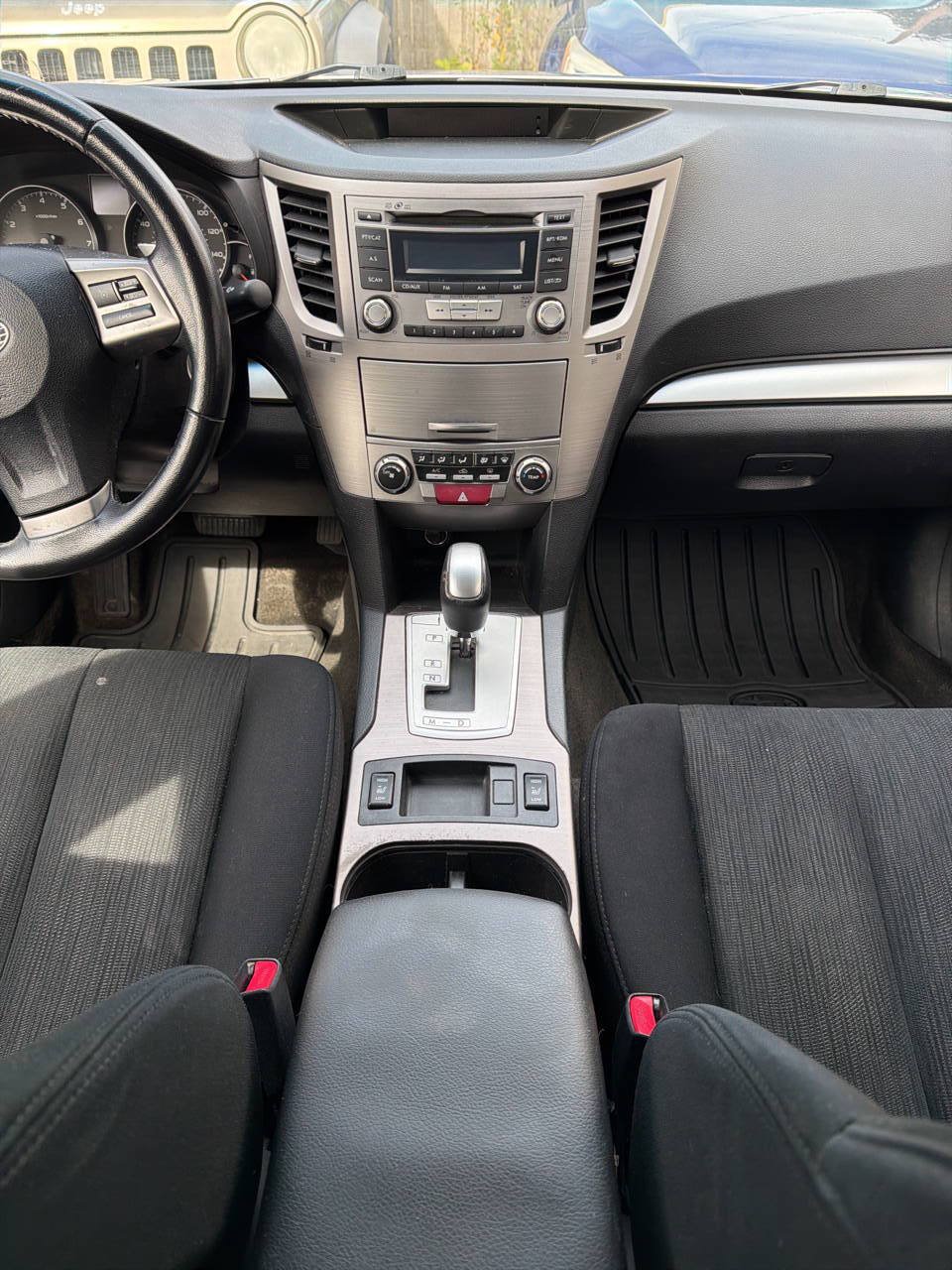 Used 2013 Subaru Legacy 2.5i Premium AWD/4WD image 29