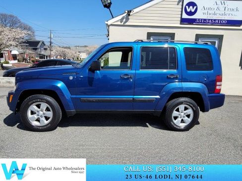 Used 2010 Jeep Liberty Sport w/ Popular Equipment Group image 8