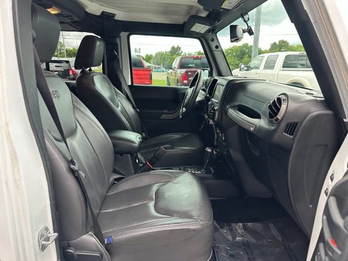 Used 2017 Jeep Wrangler Unlimited Sport w/ Quick Order Package 24S AWD/4WD image 27