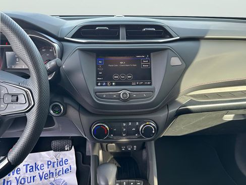 Used 2023 Chevrolet TrailBlazer RS image 26