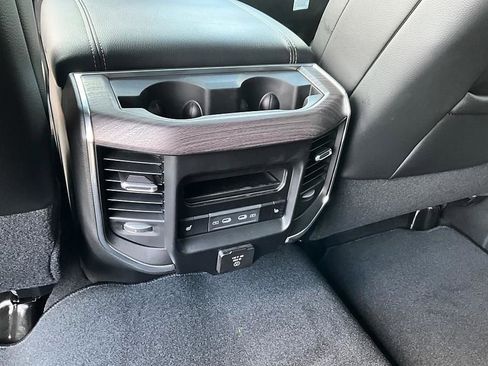 New 2026 RAM 3500 Laramie AWD/4WD image 31