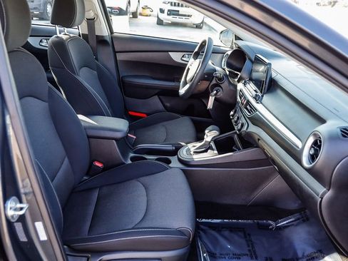 Used 2024 Kia Forte LXS image 20