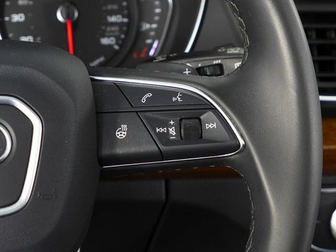 Used 2023 Audi Q5 2.0T Premium w/ Convenience Package AWD/4WD image 29