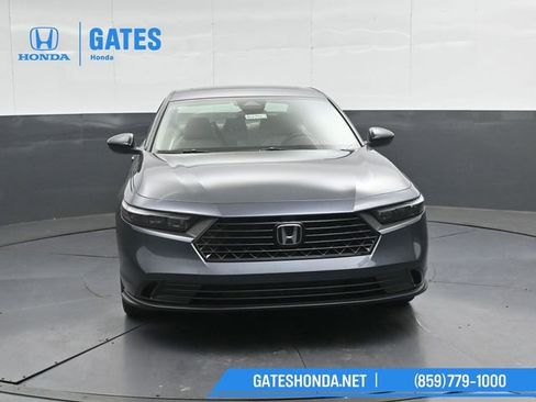 New 2025 Honda Accord SE image 5