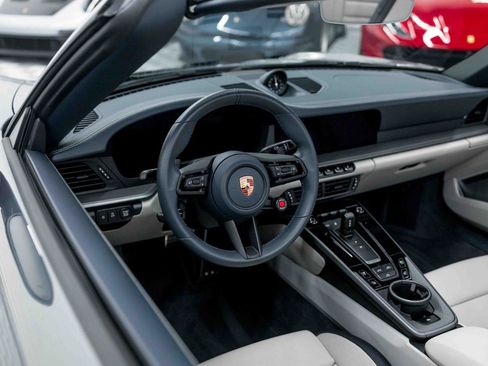 Used 2025 Porsche 911 Carrera S RWD image 2