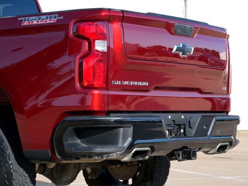 Used 2021 Chevrolet Silverado 1500 LT Trail Boss w/ Convenience Package II AWD/4WD image 31