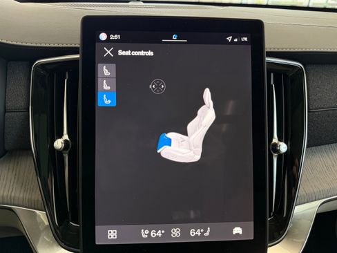 Used 2026 Volvo XC90 B6 Ultra w/ Protection Package image 24