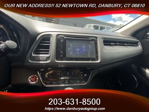 Used 2018 Honda HR-V EX image 12