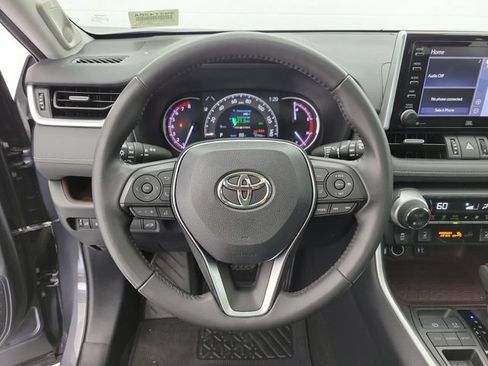 Used 2019 Toyota RAV4 Limited FWD image 24