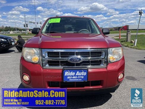 Used 2010 Ford Escape XLT AWD/4WD image 2