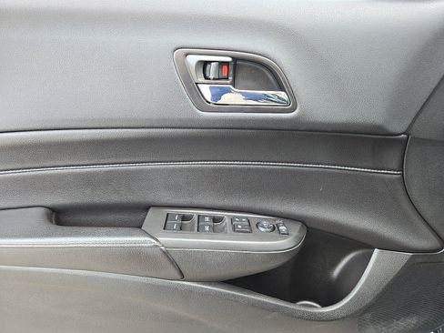 Used 2018 Acura ILX image 14