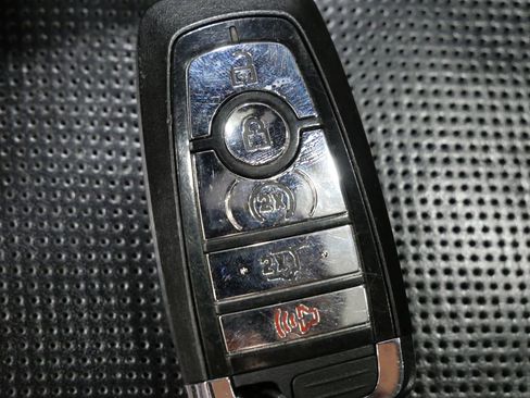 Used 2020 Lincoln Nautilus Reserve w/ Equipment Group 202A image 27