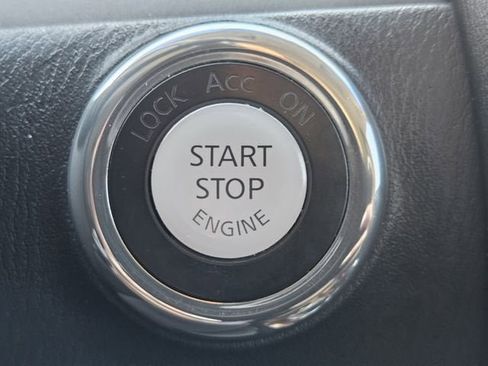 Used 2014 INFINITI QX80 w/ Theater Package image 20