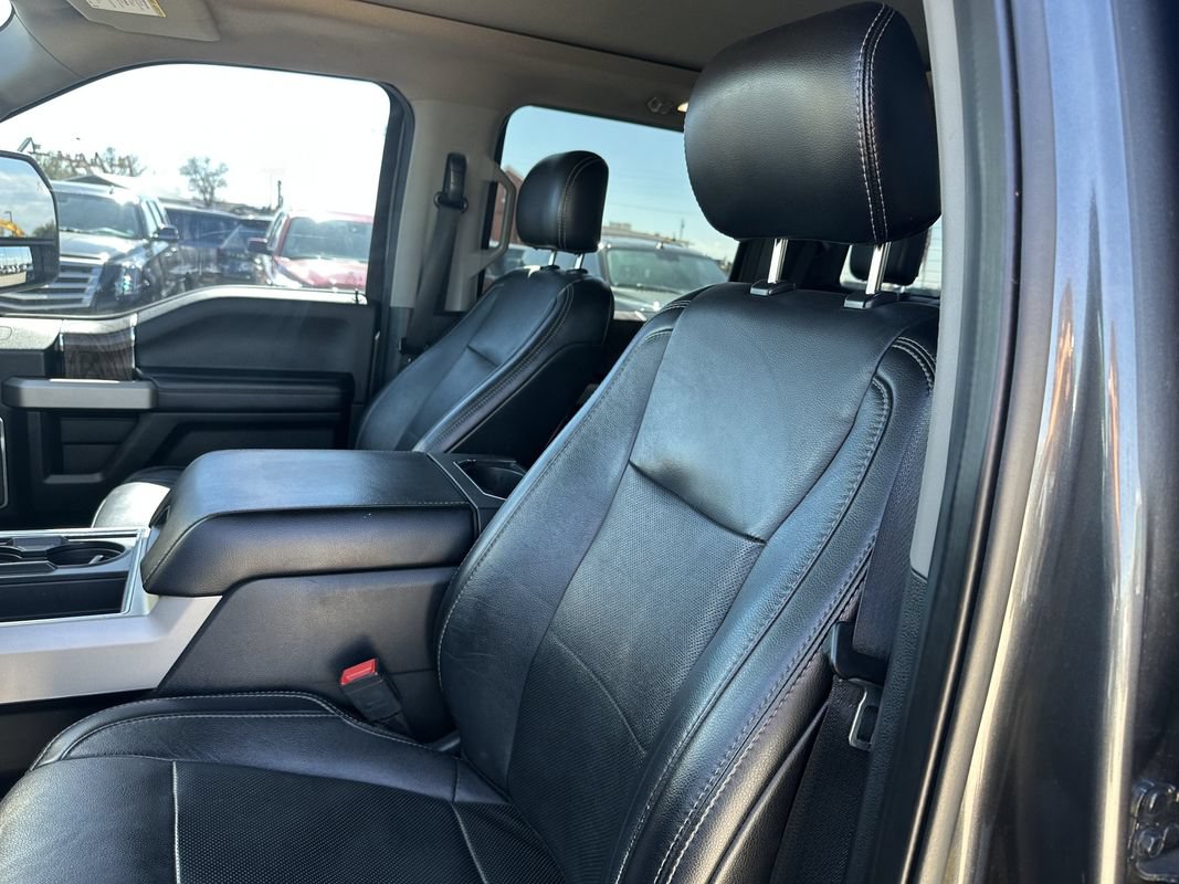 Used 2019 Ford F250 Lariat w/ Lariat Ultimate Package AWD/4WD image 36