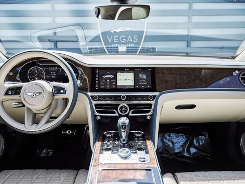Used 2022 Bentley Flying Spur W12 AWD/4WD image 56