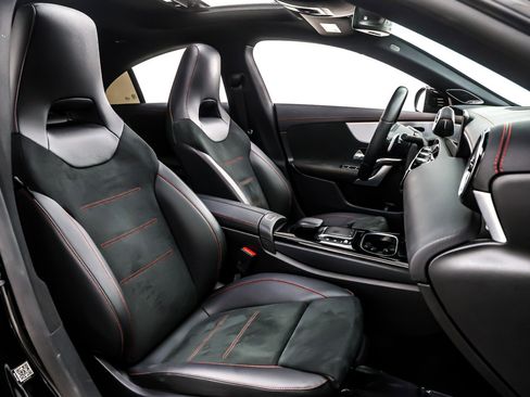 Used 2023 Mercedes-Benz CLA 250 image 8