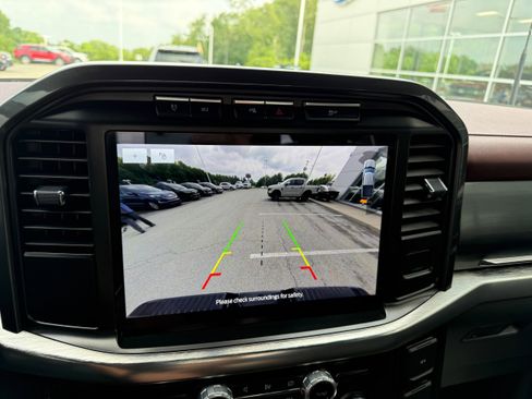 Certified 2023 Ford F150 Lariat w/ Equipment Group 502A High image 17