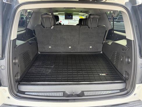 Used 2015 Cadillac Escalade ESV Luxury AWD/4WD image 24