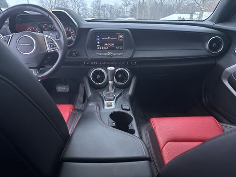 Used 2023 Chevrolet Camaro LT w/ RS Package image 17