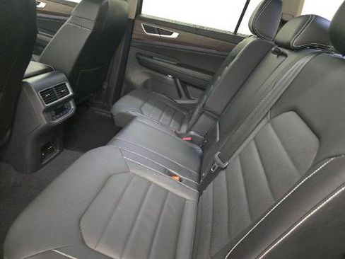 Used 2024 Volkswagen Atlas SEL image 13
