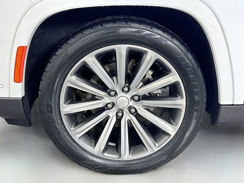 Used 2022 Jeep Grand Wagoneer Series II w/ Convenience Group III AWD/4WD image 37