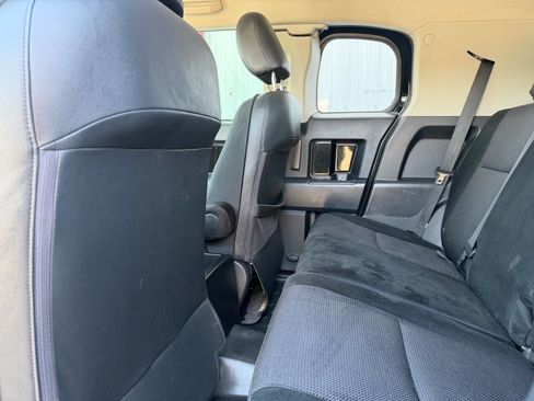 Used 2011 Toyota FJ Cruiser 4WD w/ Upgrade Pkg image 10