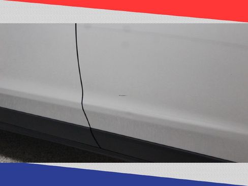 Used 2016 Cadillac SRX Luxury w/ Driver Awareness Package image 38