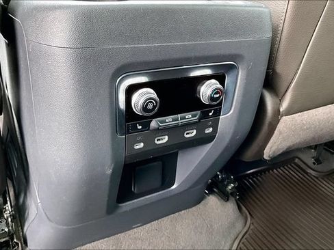 Used 2023 GMC Yukon Denali w/ Denali Reserve Package AWD/4WD image 16