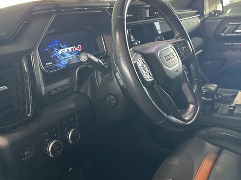Used 2022 GMC Sierra 1500 AT4 w/ AT4 Premium Package AWD/4WD image 14