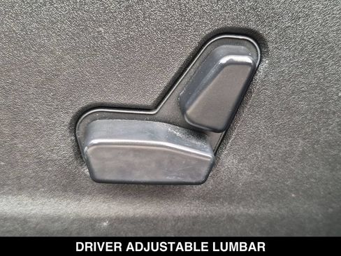 Used 2013 Chrysler 300 C RWD image 18