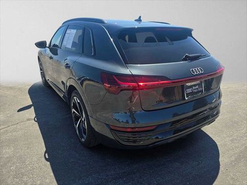 Used 2024 Audi Q8 e-tron Premium Plus w/ Premium Plus Package AWD/4WD image 5